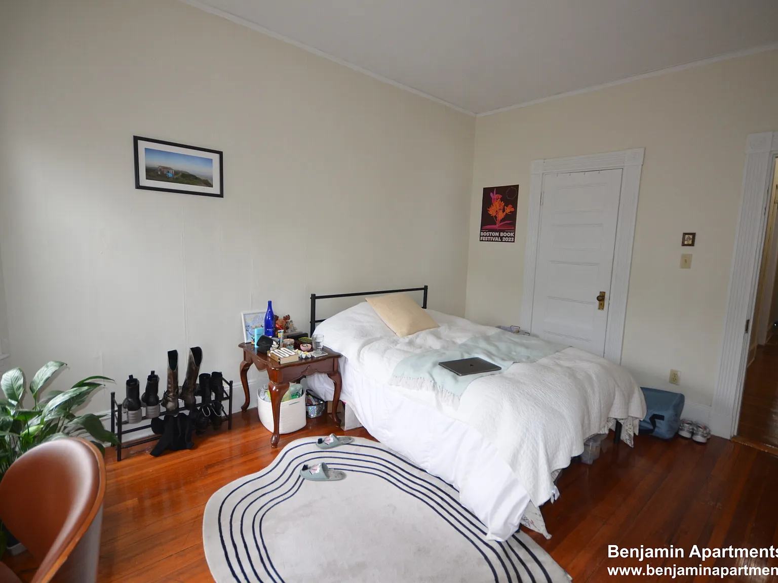 3 bed, 1200 sqft, $3,175 — Photo 3