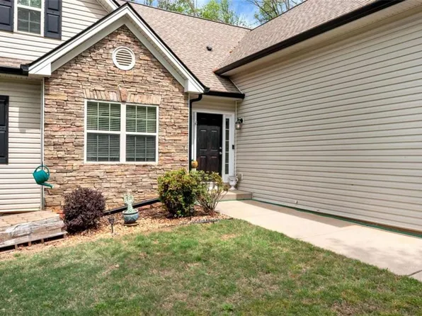 232 Cypress Dr, Jefferson, GA 30549