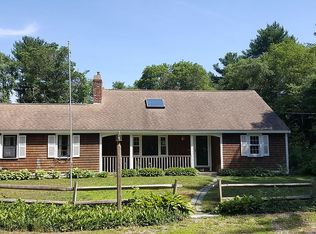38 Colchester St, Plympton, MA 02367