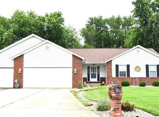 963 Clemson Ave, Fairview Heights, IL