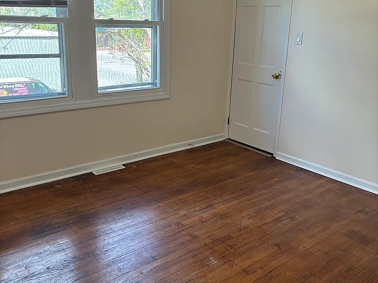 110 S Cass Ave #2-R — Photo 6