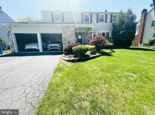 1913 Birchwood Park Dr N, Cherry Hill, NJ