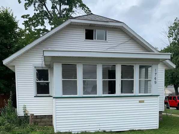 1749 Ray St, Muskegon, MI 49442
