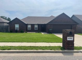 4194 Highland Dr, Tahlequah, OK 74464