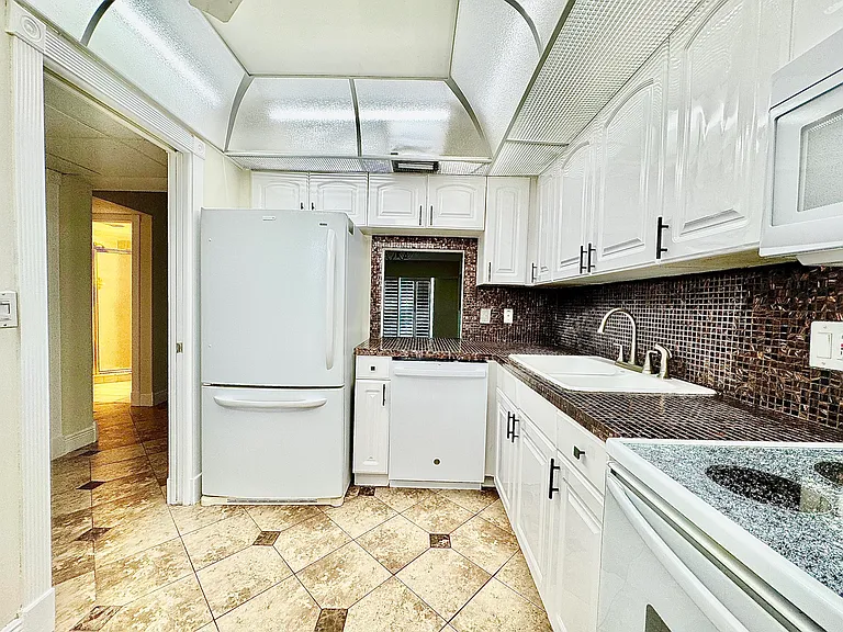 2871 N Ocean Blvd #C513 — Photo 12