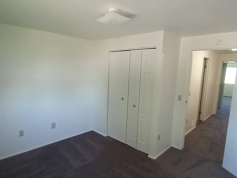 24976 Gerald Ave — Photo 11
