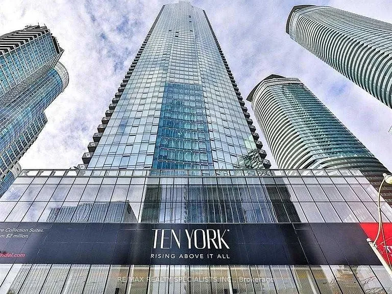 10 York St #6001 — Photo 2