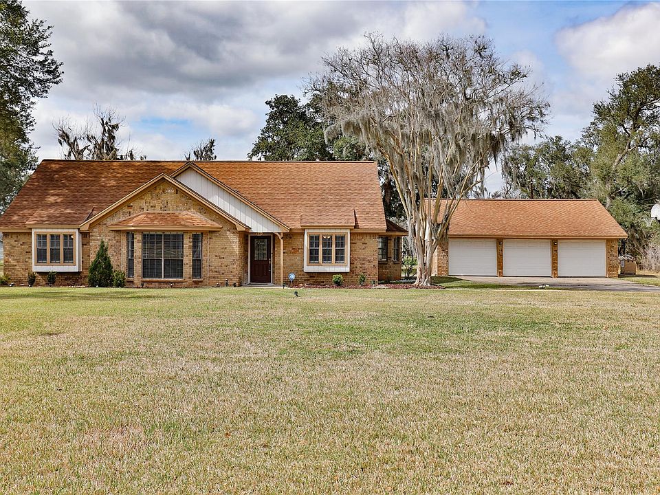 1st image of 211 Bayou Rd