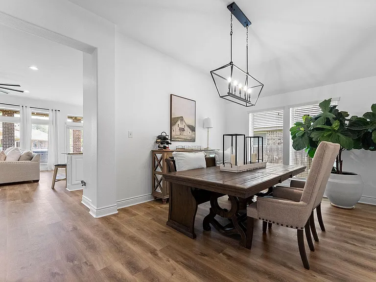 239 Forest Peak Way — Photo 4