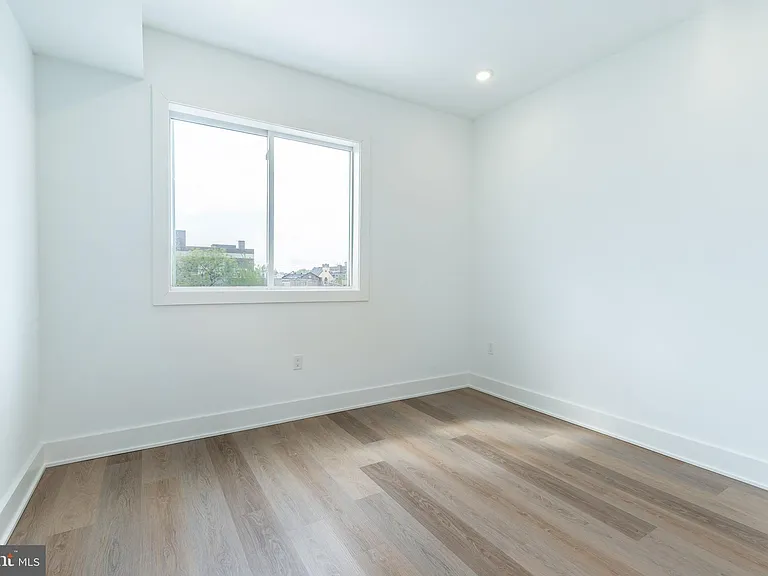 2252 N Front St #3 — Photo 13