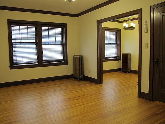 3rd image of 1847 Randolph Ave