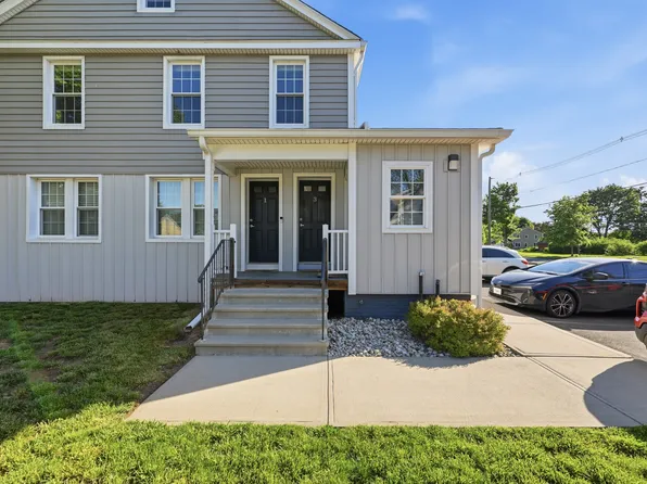 111 Laurel Ct #3, Plainville, CT 06062