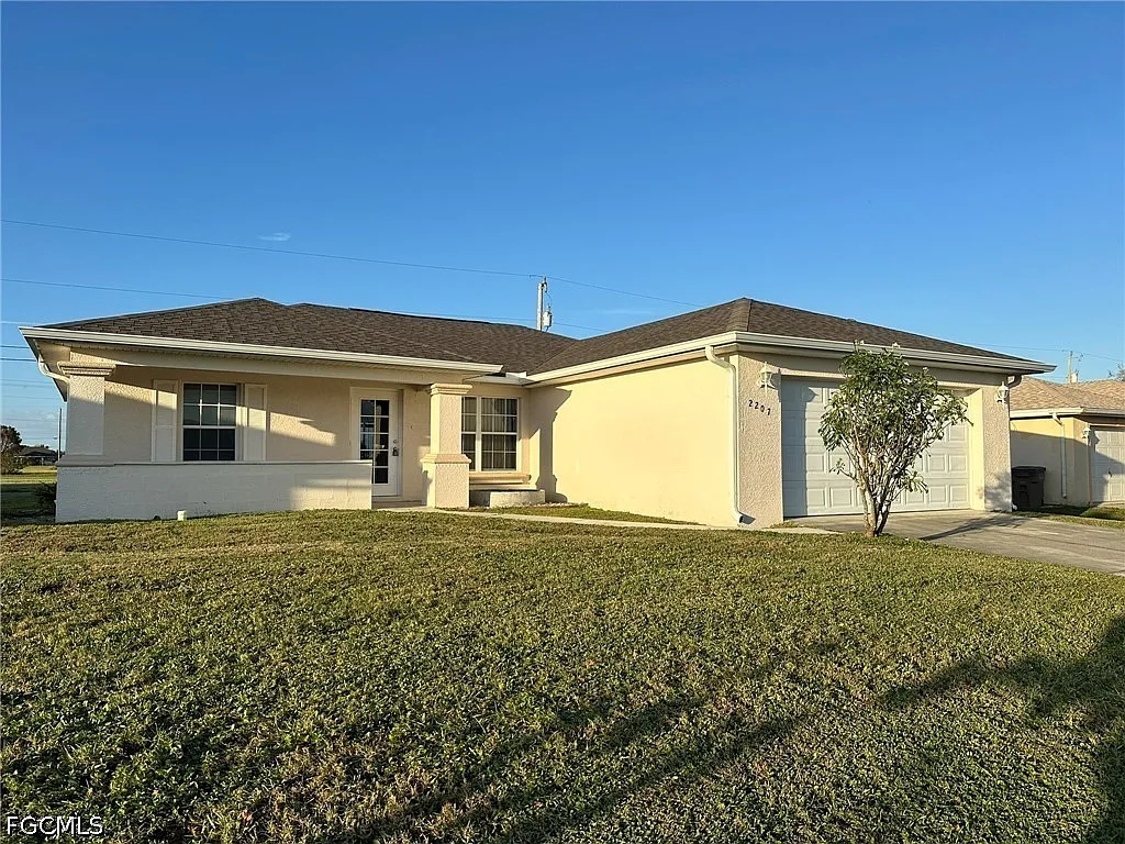 3 bed, 2.0 bath, 1408 sqft, $1,800 — Photo 3