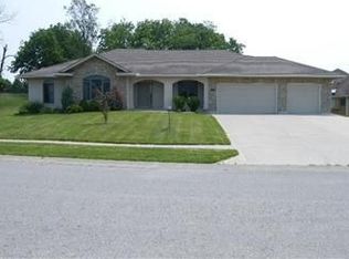 3829 S Coachman Dr, Independence, MO 64055
