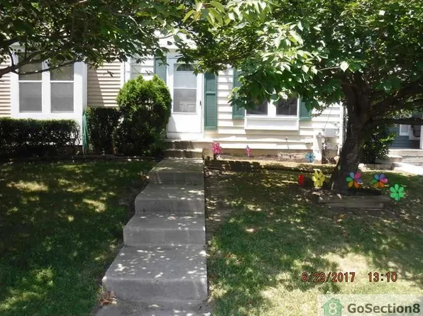 18 Greenleaf Rd, Parkville, MD 21234