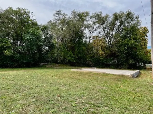 Wayside Dr, Tilton, IL 61833