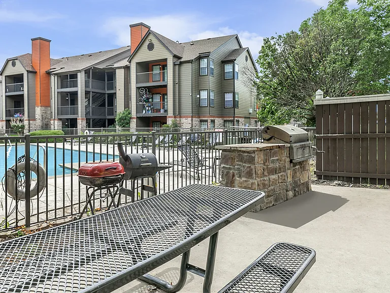 BBQ and Picnic Area at 89 East