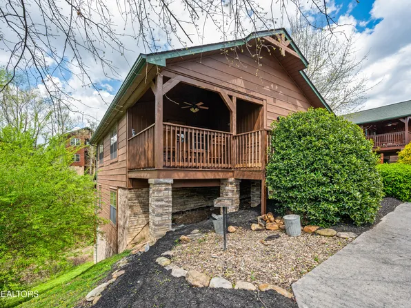 913 McMakin Way, Pigeon Forge, TN 37863