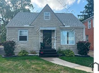 15612 Harvard Ave, Cleveland, OH 44128
