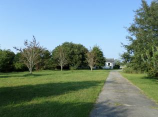 1709 Corcus Ferry Rd, Hampstead, NC 28443