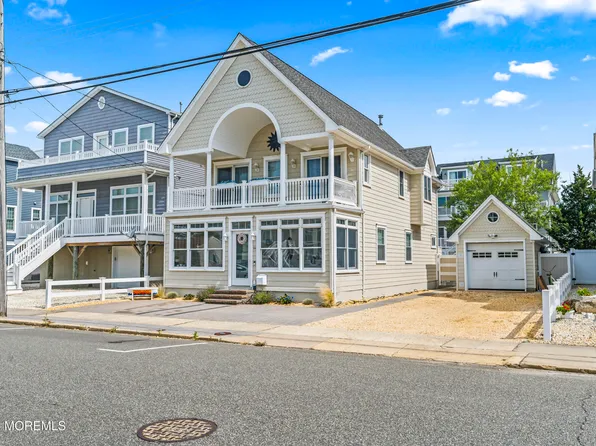 16 5th Avenue, Ortley Beach, NJ 08751
