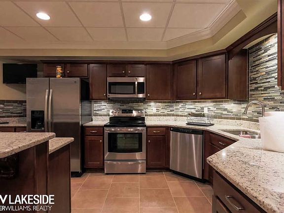 4th image of 49917 Lakebridge Dr