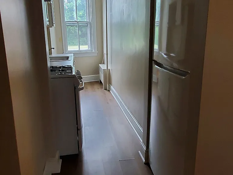 39 W King St #3 — Photo 9