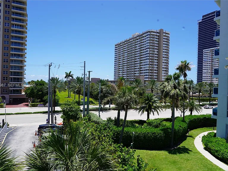 1913 S Ocean Dr #405 — Photo 15