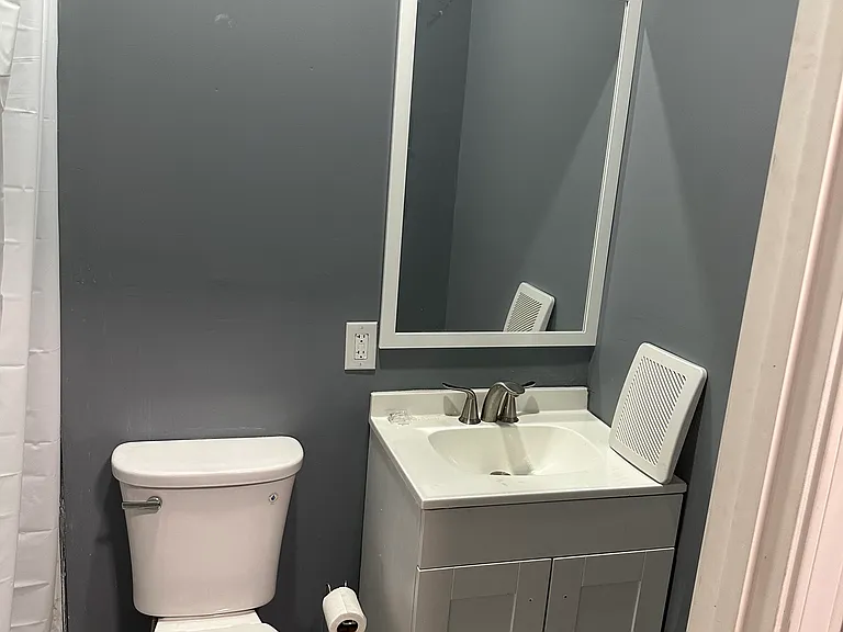 470 Earl Pl — Photo 15