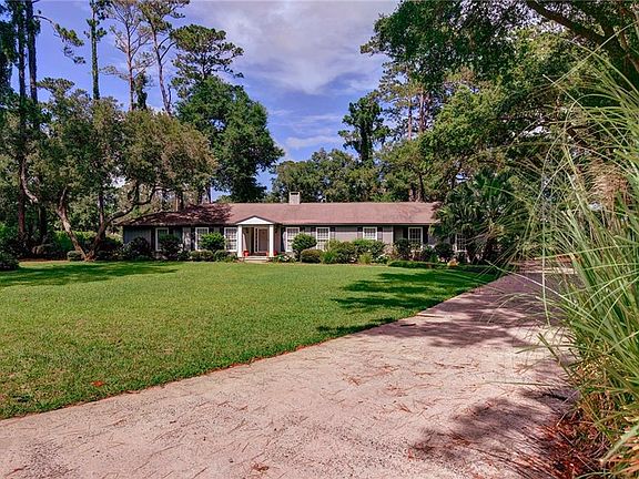 4th image of 128 Alder Cir