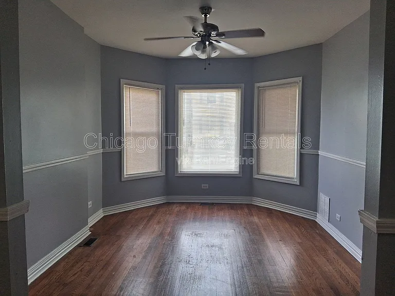 7125 S Ellis Ave #1 — Photo 2