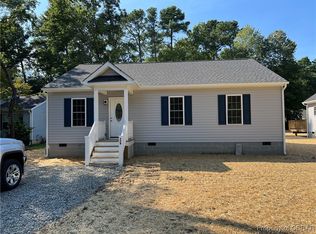 778 Coachpoint Rd, Hartfield, VA 23071