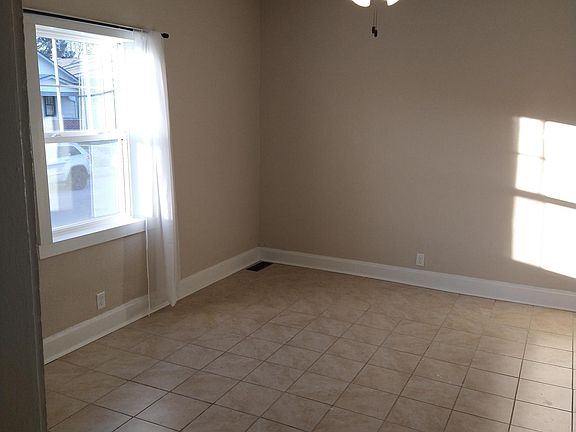 3rd image of 737 N Bosart Ave