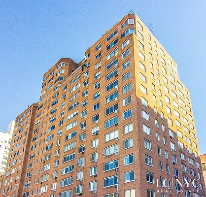 Rented by Keller Williams NYC | media 23