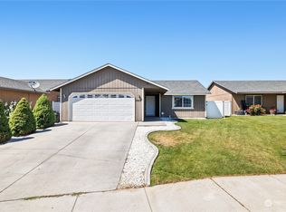 1165 E Gemstone St, Othello, WA 99344