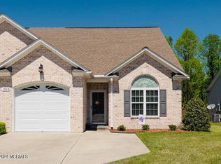1860 Cambria Dr #B, Greenville, NC 27834