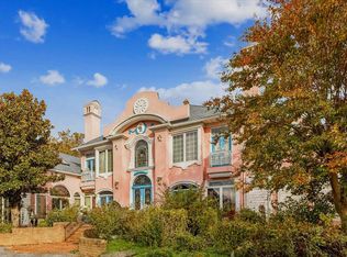 220 Old Steamship Rd, Stevensville, MD 21666