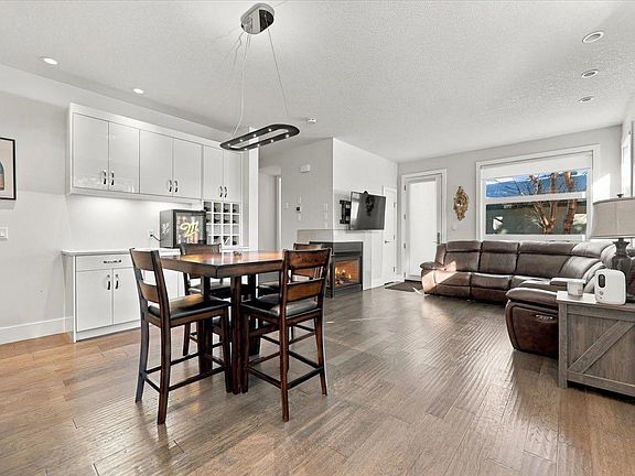 3rd image of 840 McPherson Rd NE #2
