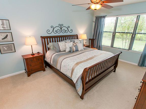 3rd image of 149 Breezy Bay Dr