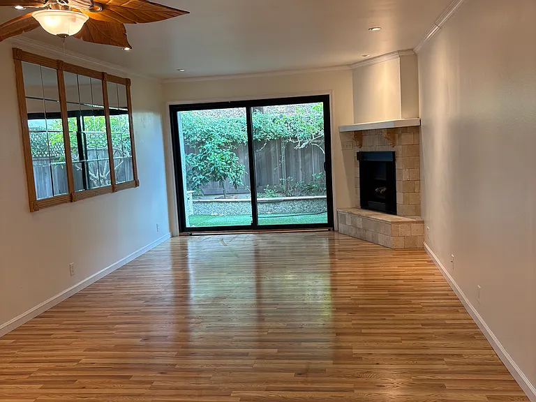 49 Mission Plaza Dr — Photo 7