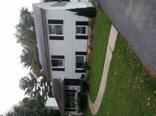 2025 Spring Mill Rd, Conshohocken, PA 19428