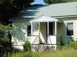 7 Bay St, Hudson, NH 03051