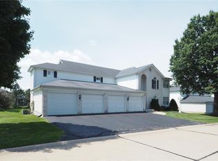 3656 Colonia Place Dr APT D, Saint Louis, MO 63125
