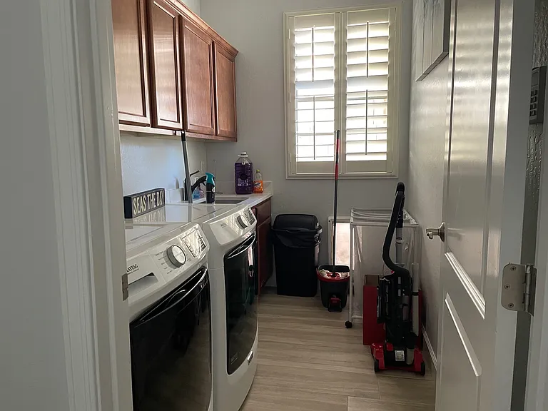 3305 E Windsor Dr — Photo 17
