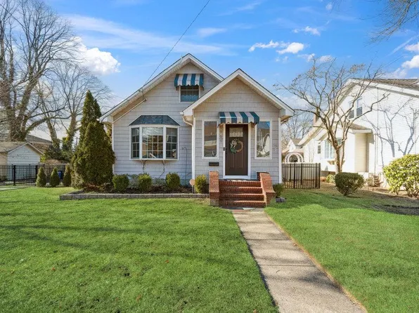 1906 Browning Street, Baldwin, NY 11510