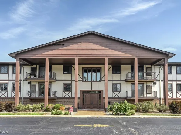 4849 Grace Rd Unit 122, North Olmsted, OH 44070