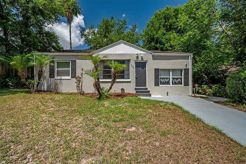 3 bed, 2.0 bath, 1317 sqft, $2,950 — Photo 1