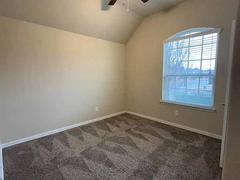 700 Feathering Way — Photo 17