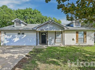 1401 Timbercrest Dr, Benbrook, TX 76126