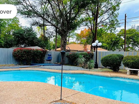 3rd image of 2510 Westpark Way Cir